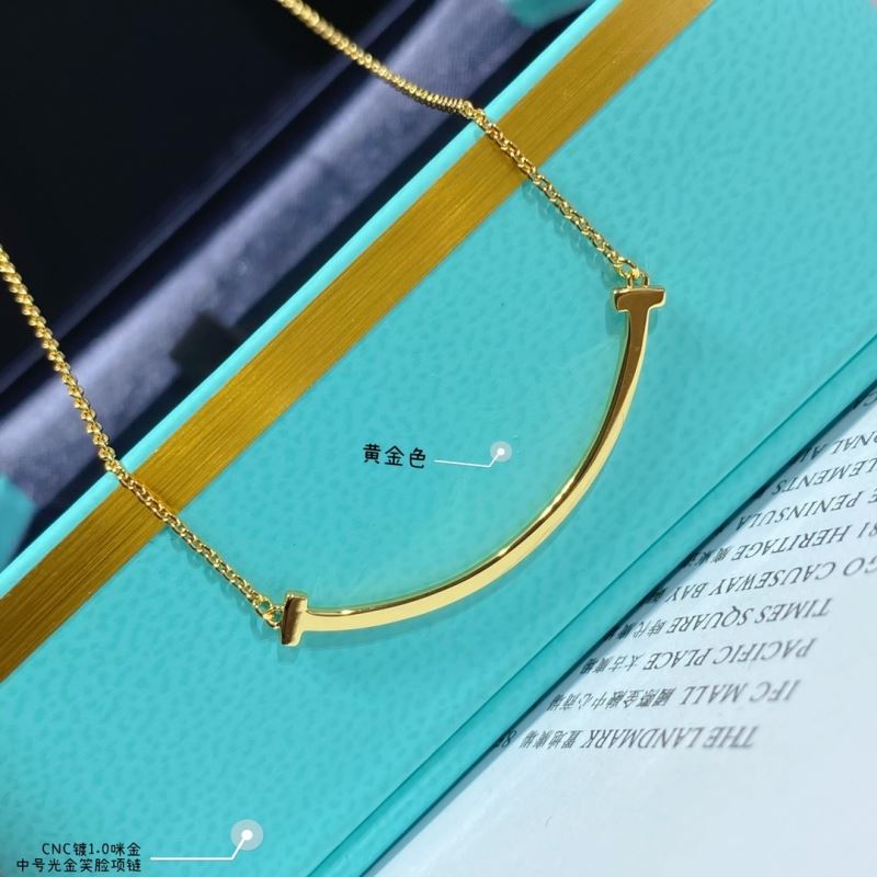 T*f*ny necklaces